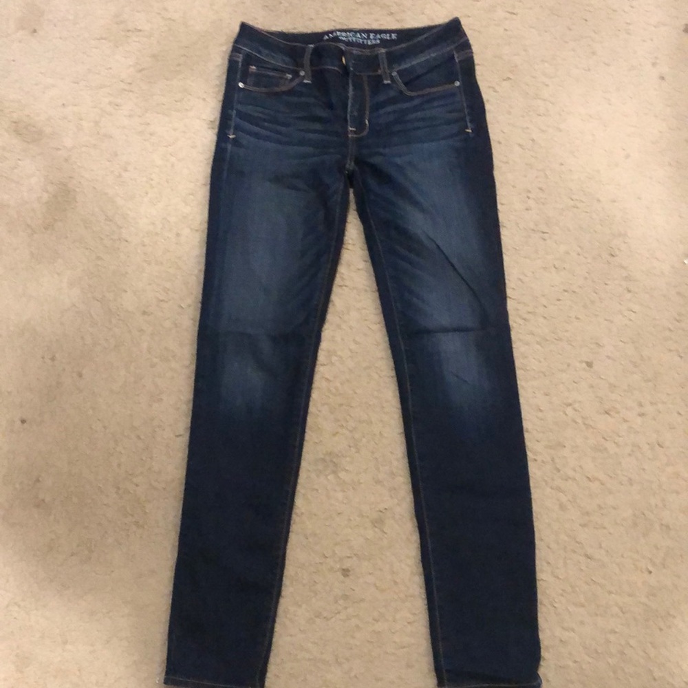 American Eagle dark wash denim jeans